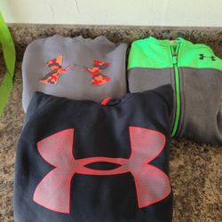 Under Armour Youth Large  Hoodies And Jacket