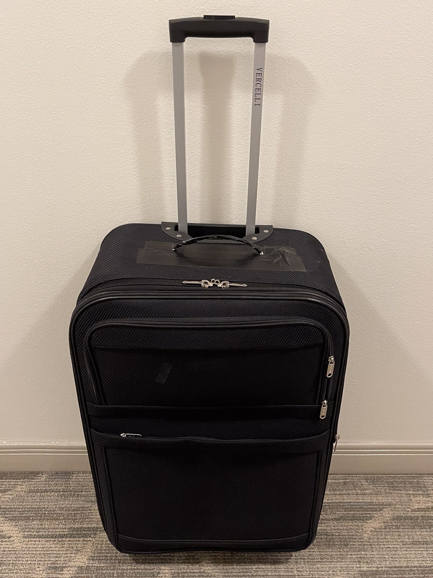 Large 28" BLACK, Lightweight,  4-Wheel, Soft-Side Pivoting LUGGAGE (imperfect, still functional) - firm price