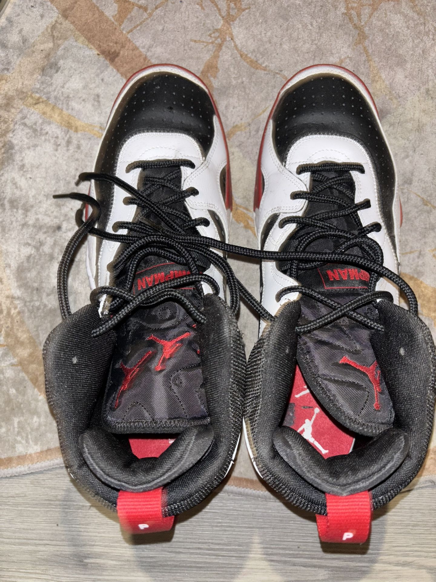 Air Jordan’s 13 Retro “bred”