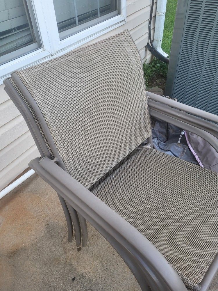 Patio Table/4 Chairs