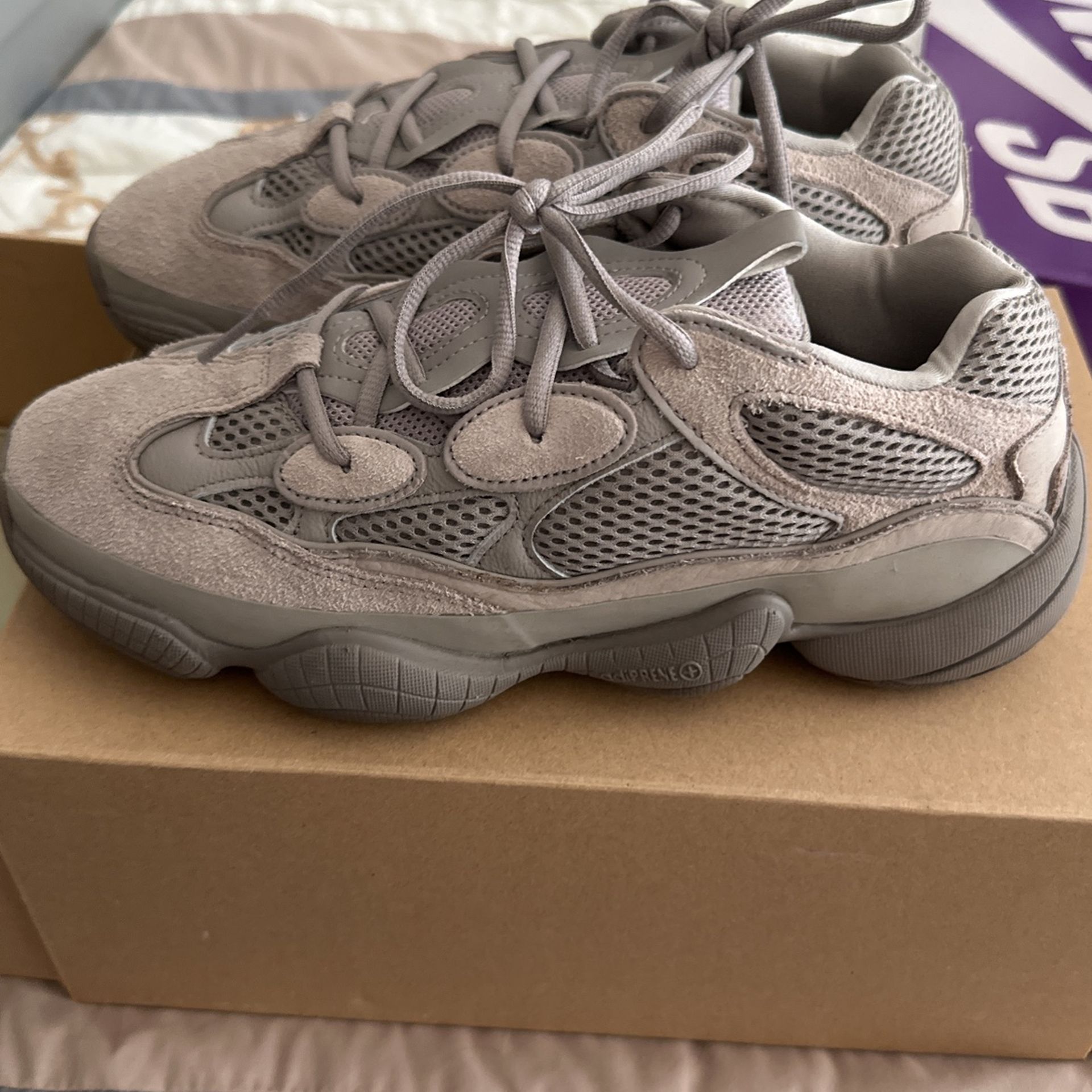 YEEZY 500