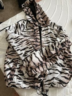 Athletic Wind Jacket