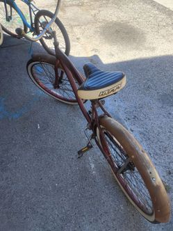 Huffy beach cruiser
