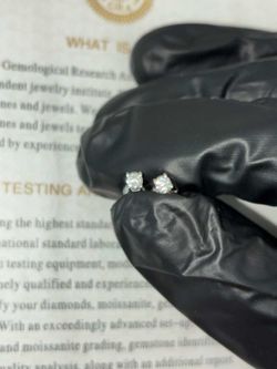 3mm stud earrings