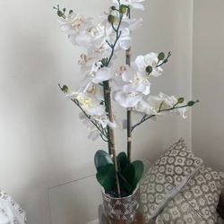 Artificial White Orchid Flower Arrangement – Elegant & Timeless Décor!