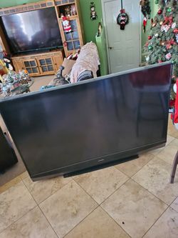 73" Mitsubishi TV