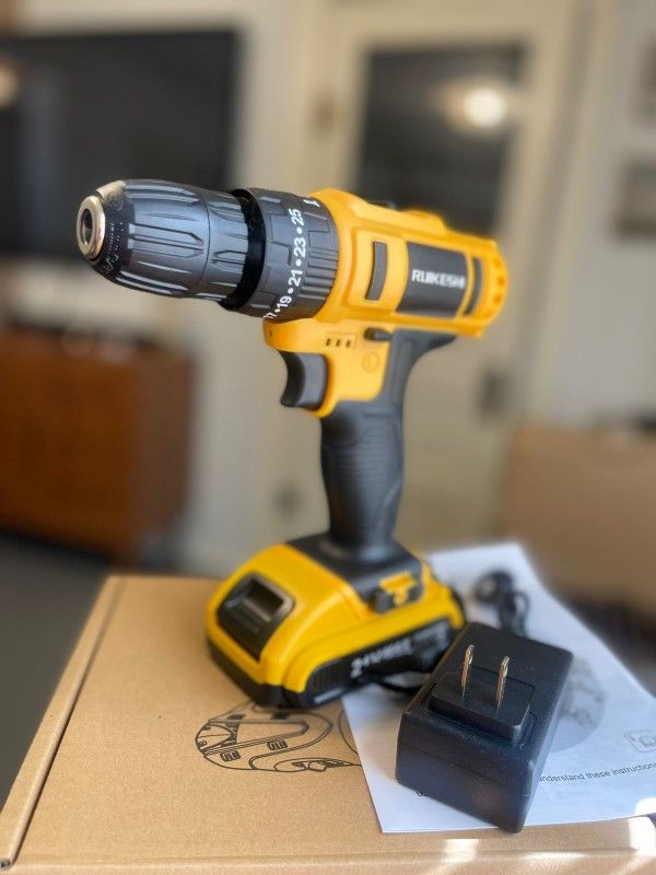 Brand New Drill /  Taladro Nuevo 