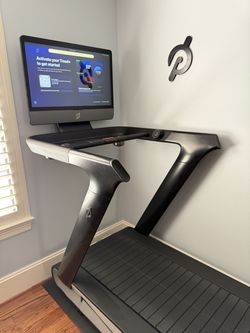 Peloton Tread+ 2020 Excellent Condition Barely Used - Houston, TX