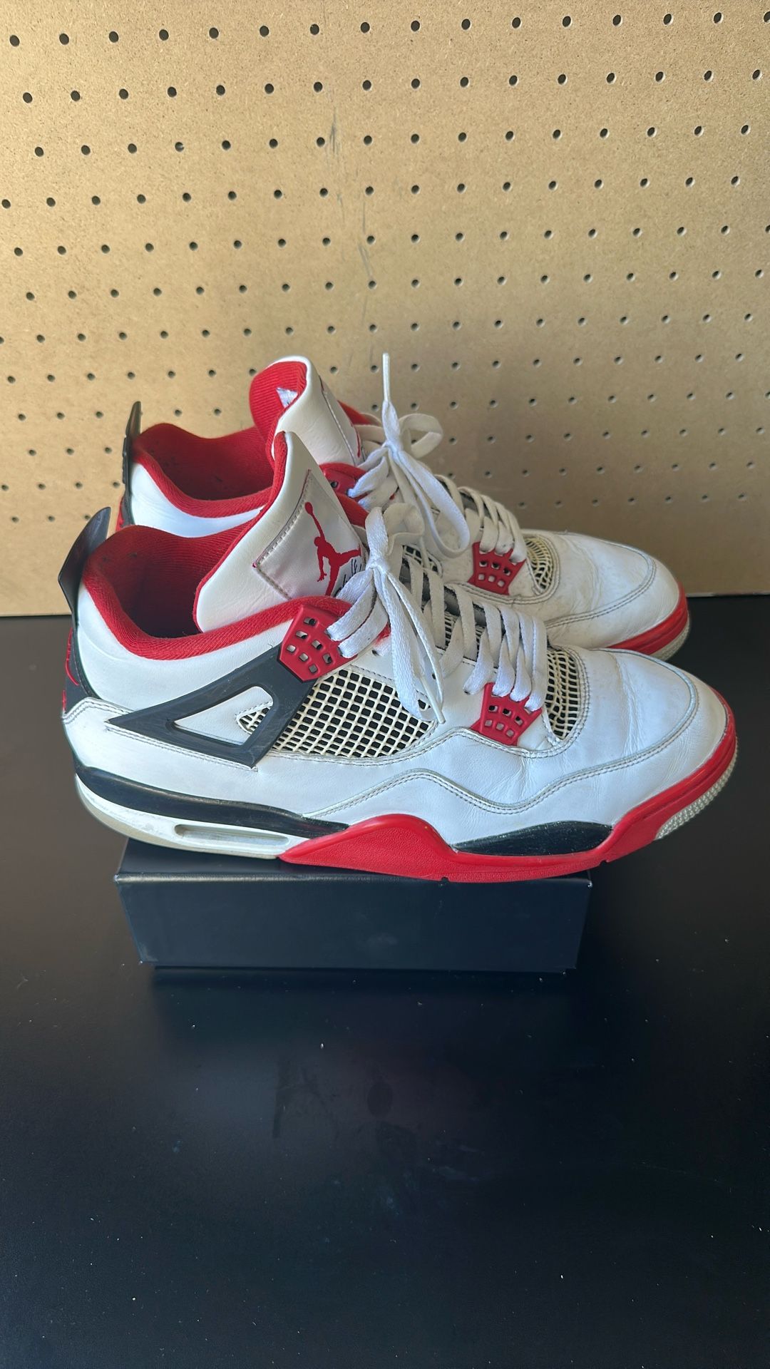 Nike Air Jordan 4 Red/Black/White - Size 12