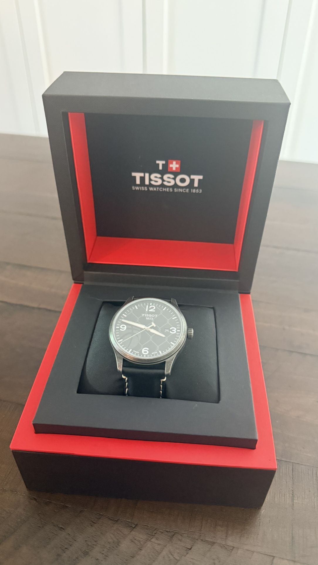 Tissot Men's Watch 42mm NEW! 