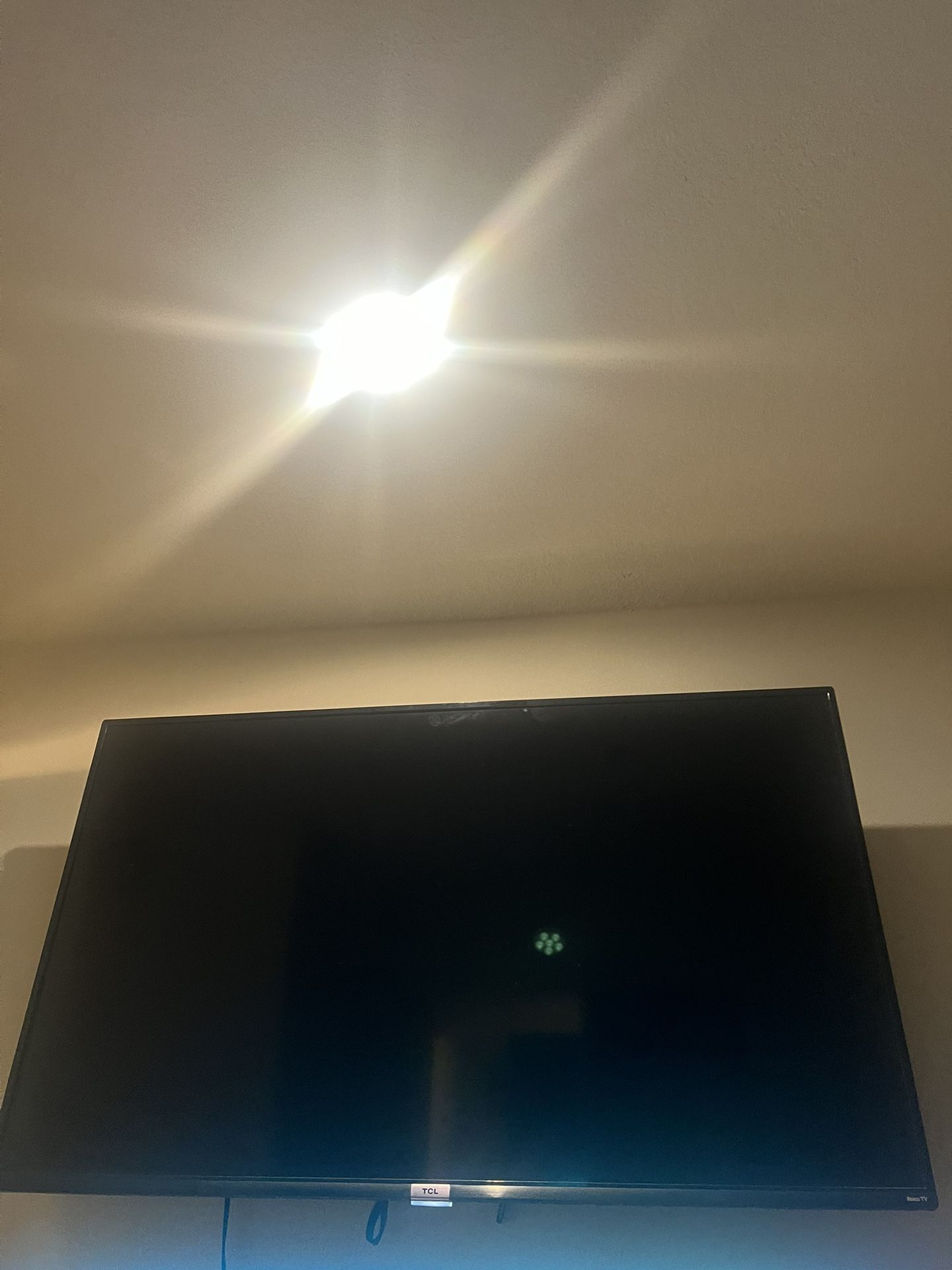TCL 50 Inch Flat screen TV Roku Smart Tv