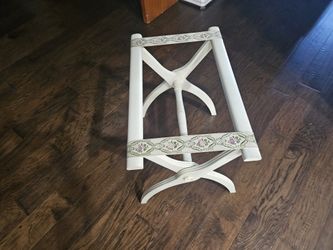 Luggage bench.