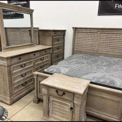 Moreshire 4 PCS BEDROOM SET QUEEN OR KİNG BED DRESSER NIGHTSTAND and MİRROR WİTH İNTEREST FREE PAYMENT OPTİONS 
