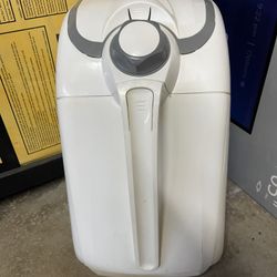 Tommee Tipper Diaper Disposal W/ (2) Refills “FREE”