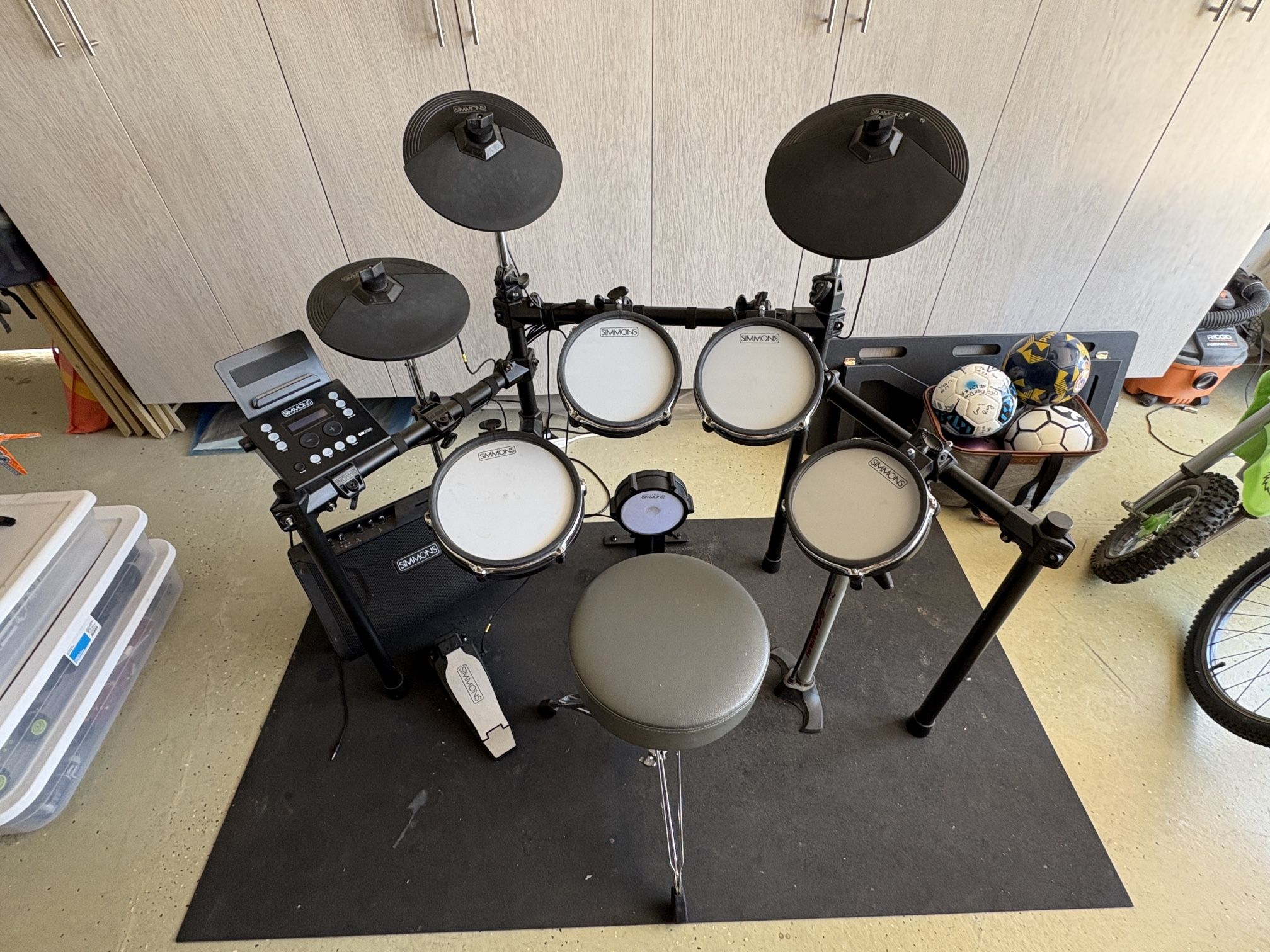 Simmons SD600 Electric Drum Set
