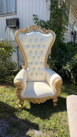 Throne Chair