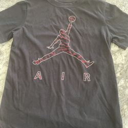 Jordan T-shirt Youth Size Medium