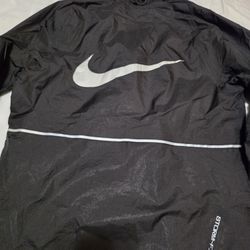 Nike storm Fit ADV...size Small Available Only...price Will NOT Be Negotiable 