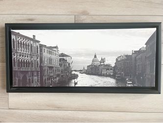 Wall art in Venice