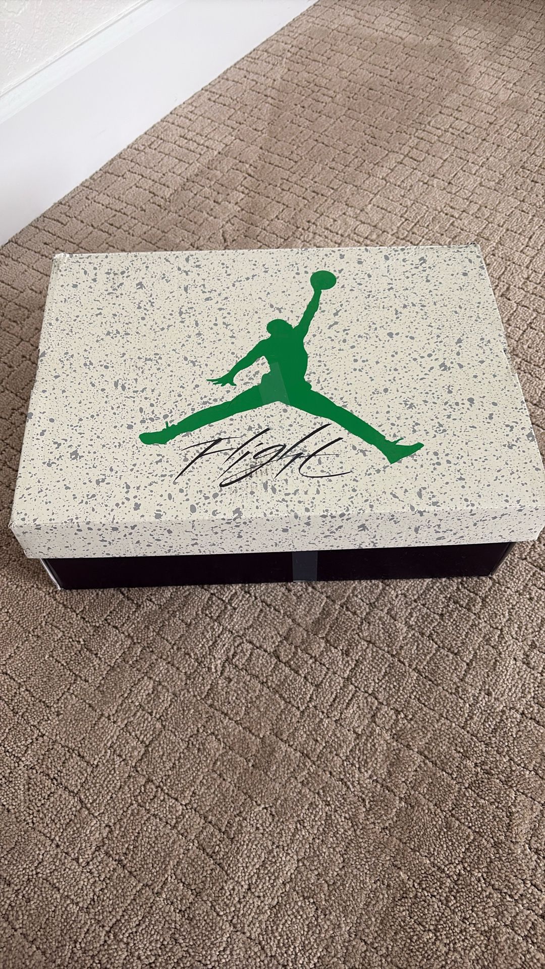 NIB Nike Air Jordan 4RM Size 13