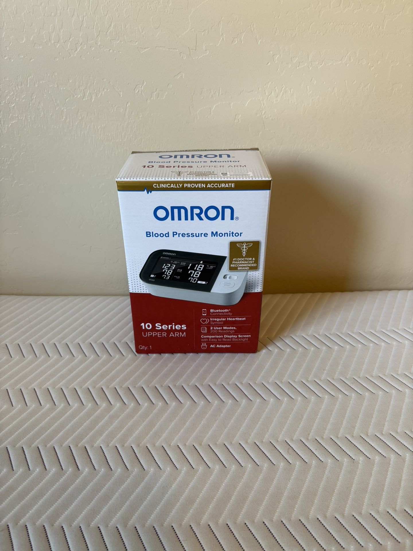 New Never Used Wireless Arm Blood Pressure Monitor Omron 10