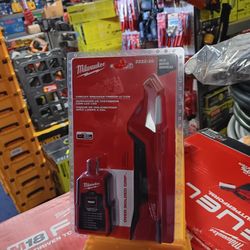 Milwaukee
Digitial Circuit Breaker Finder with Digital GFCI Receptacle Tester