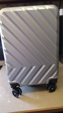 Small Hard Shell Carry-on Luggage