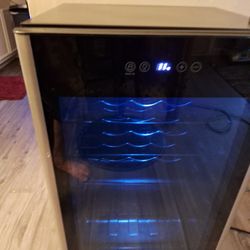 Frigidaire Wine  Cooler  Fridgerator