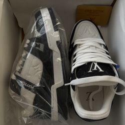 Louis Vuitton lihctsneaker  