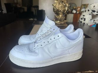 Nike Air Force Size 11 , Sorry, I didn't lace them up.