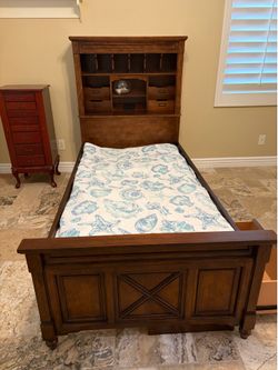Twin bed frame