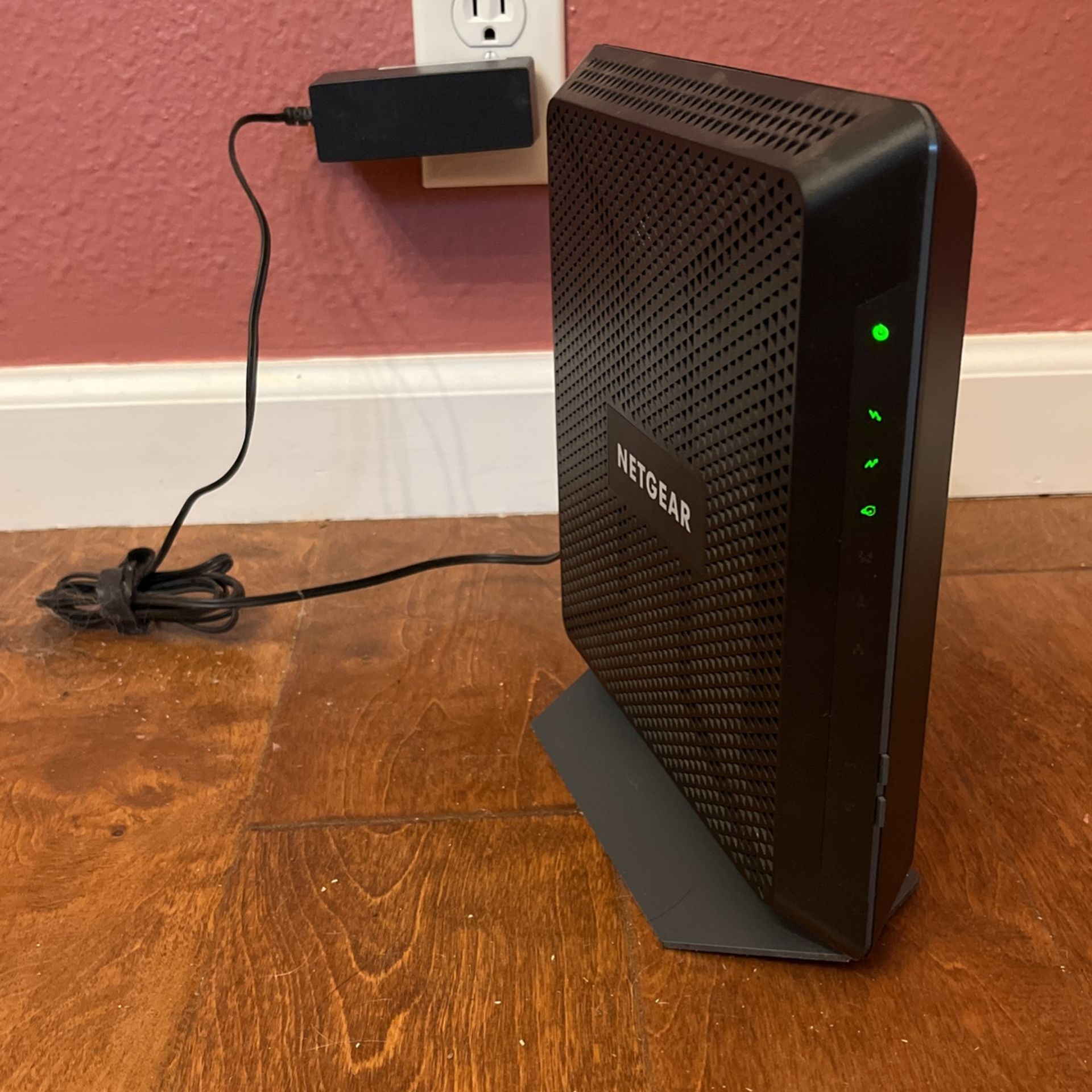 Netgear - AC1900 WiFi Cable Modem Router (C7000)