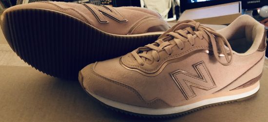 New Balance Wm’s Sz. 8