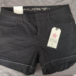Brand New Macy's Women's Black Shorts Size 7