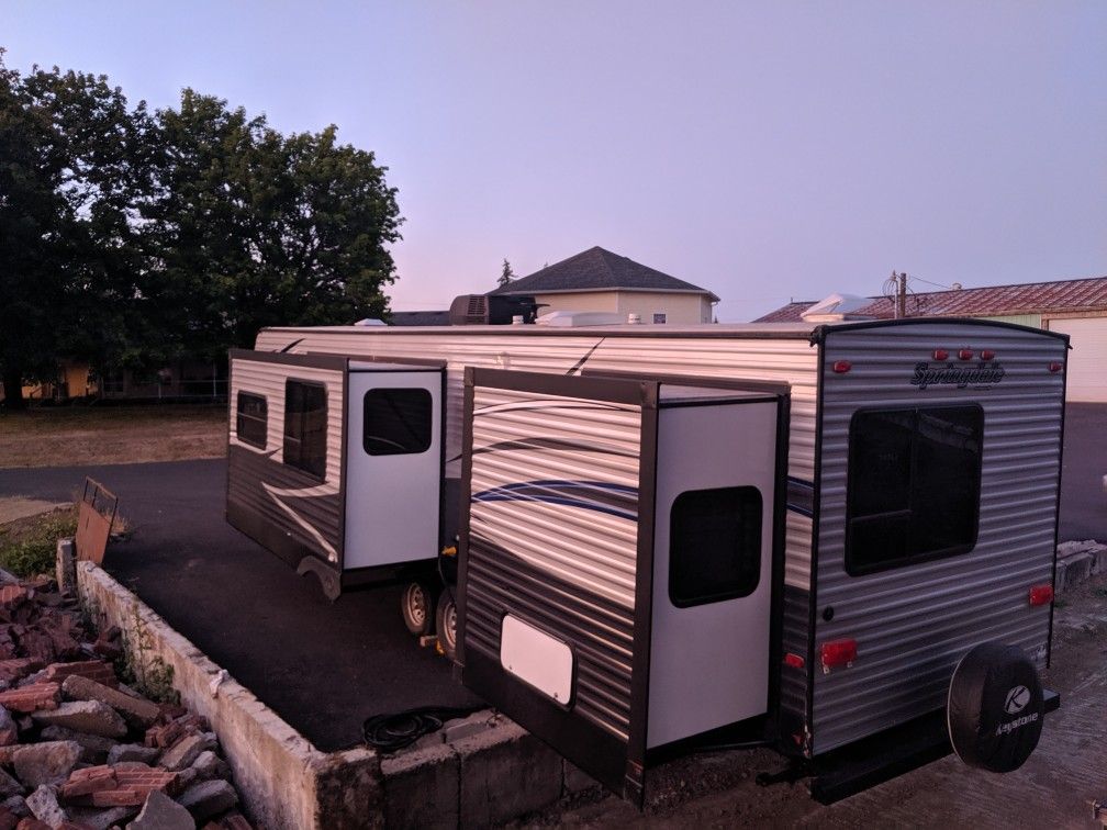 2018 Keystone Springdale travel trailer