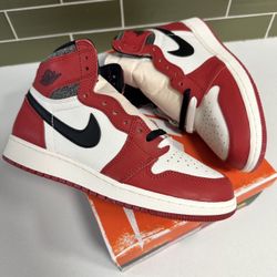 Air Jordan 1 Retro High OG  “Chicago Lost and Found” Size 6.5y