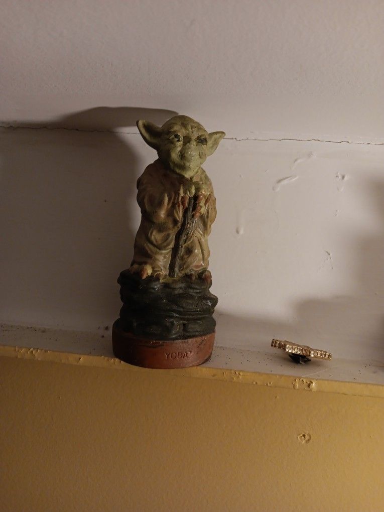 1980 Yoda Statue 