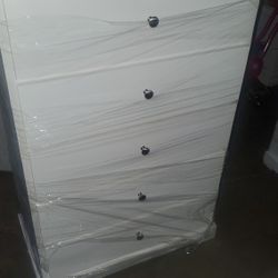 Chest With 5 Drawers 200