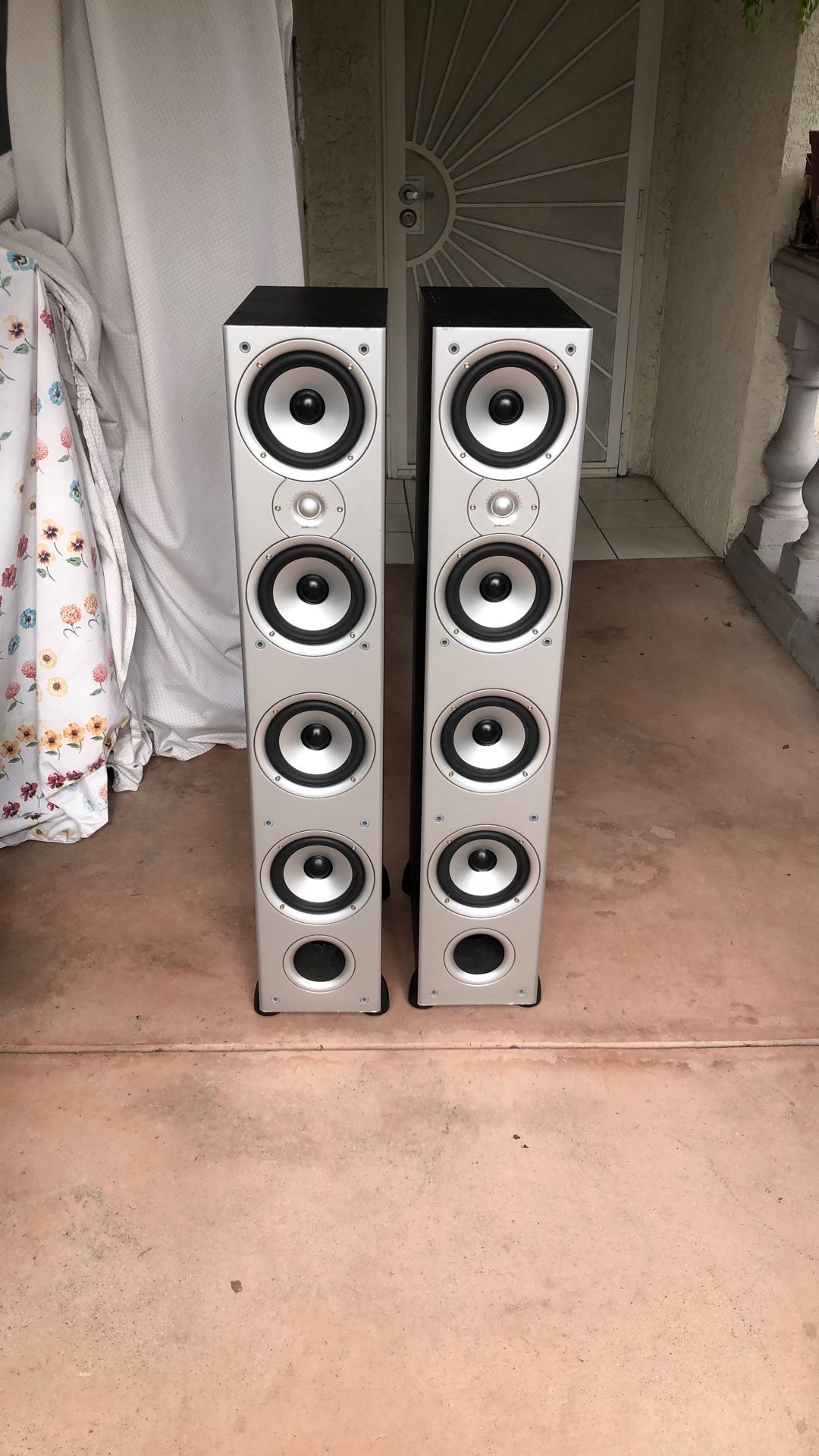 Polk Monitor 70 Speakers Sets.