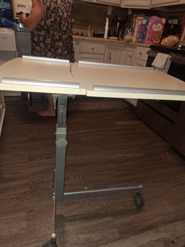 Next To Bed Nite Rool Around Table