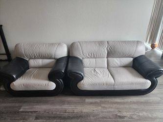 Couch no rips no tears great condition