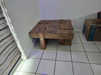 Mesa de centro de madera