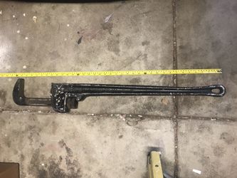 The ridge tool co 36 in pipe wrench