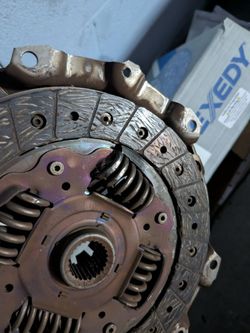 Exedy OEM Clutch + Light Weight Chromoly Flywheel For 02-06 RSX, 04-08 TSX, Accord 2.4L | Free Transmission Mount