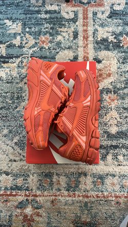 Nike Vomero 5 - Cosmic Clay size 8 M