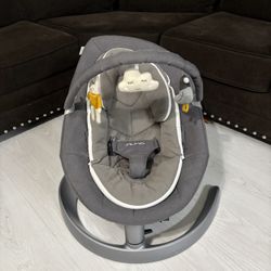 Nuna Leaf Swing Like new! Retails For $380