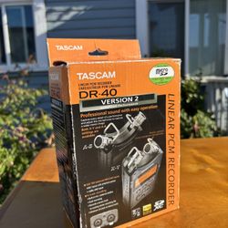 TASCAM DR-40 FIELD RECORDER 