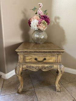 Lexington Furniture Wood Side/ End Tables Set Of 2