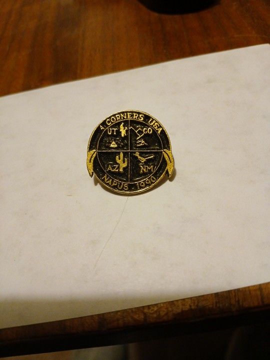 1990 Attendance Pin For The Combined 4 State Convention Of NAPUS Postmasters Of Colorado, Utah, New Mexico, & Arizona π»