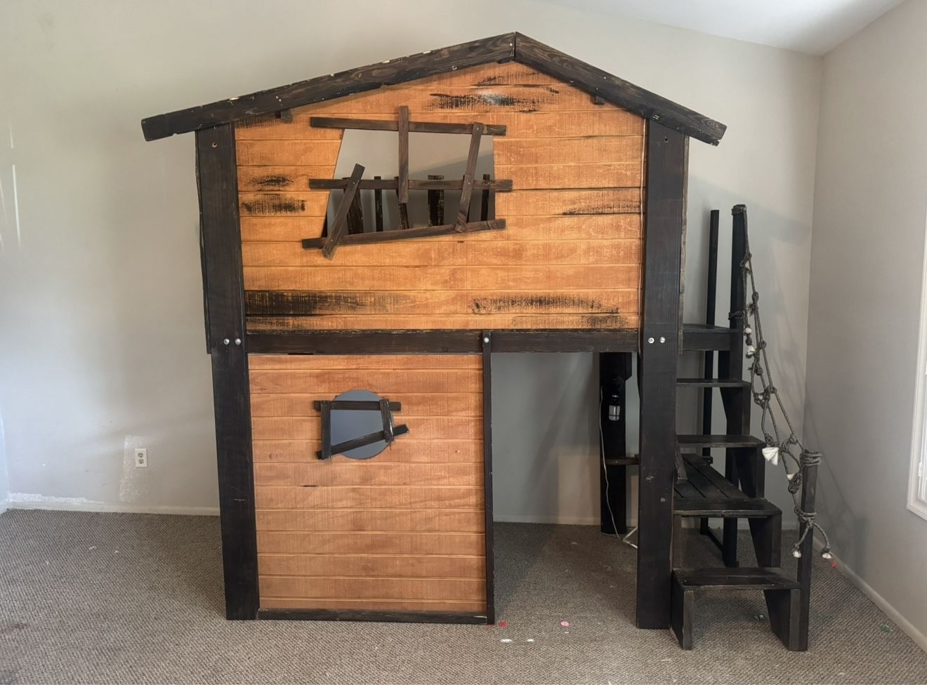 Twin Club House Loft Bed